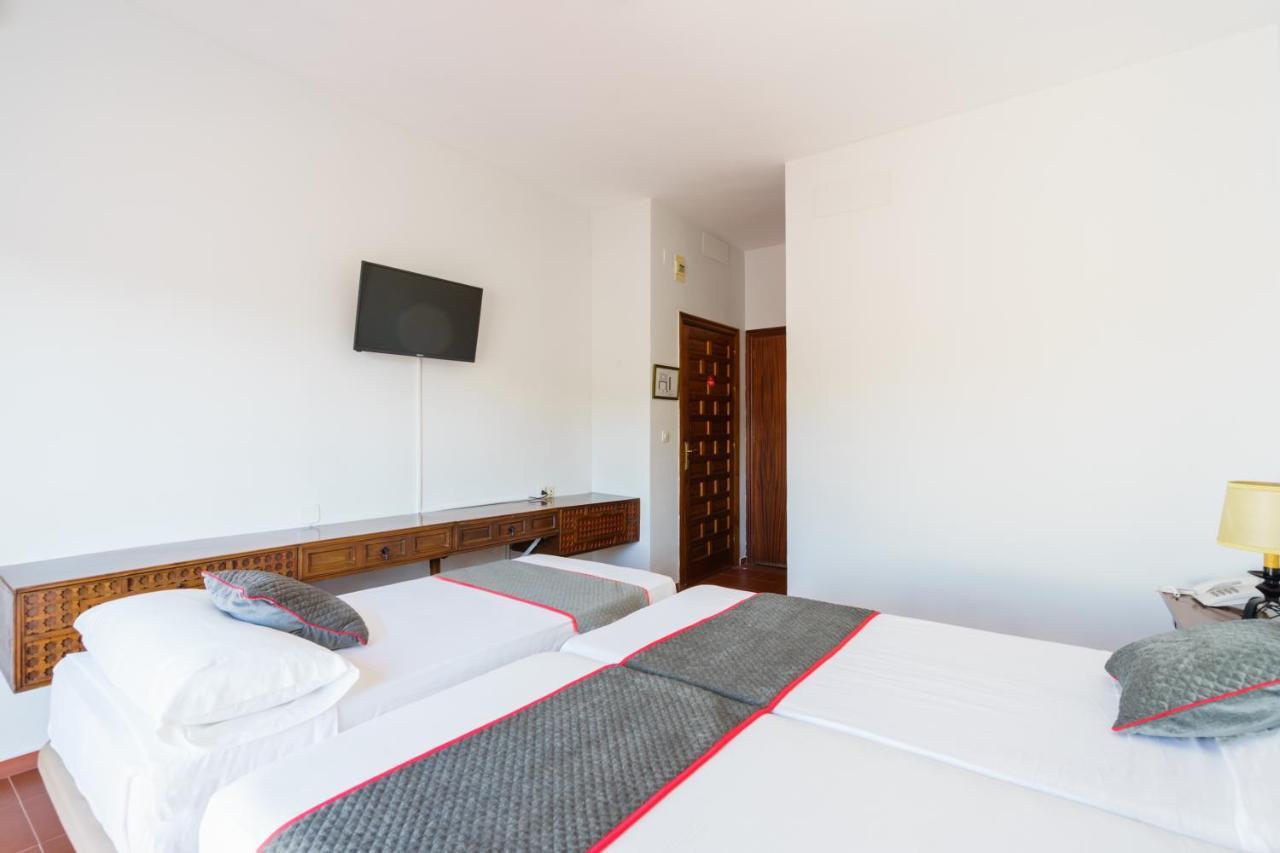 Venta Del Alto Hotel Las Cumbres By Vivere Stays El Garrobo Extérieur photo